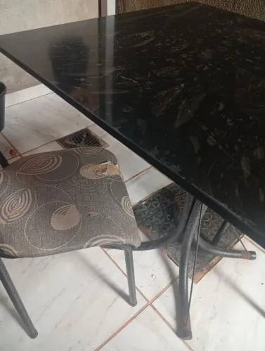 Mesa 2 cadeiras só vendo Pix paga na retirada