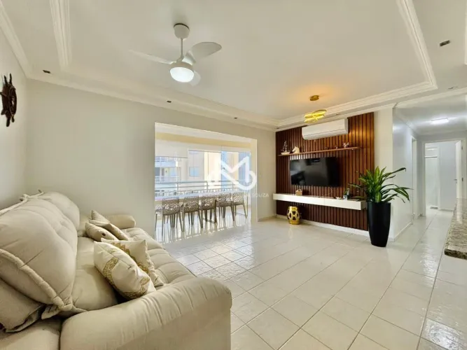 Apartamento a 50m da praia à venda em Bertioga/SP