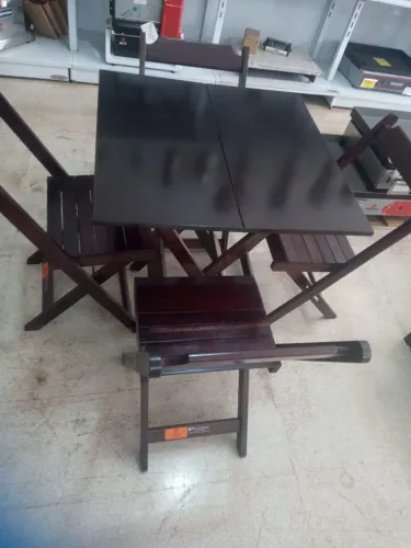 Mesa 4 cadeiras