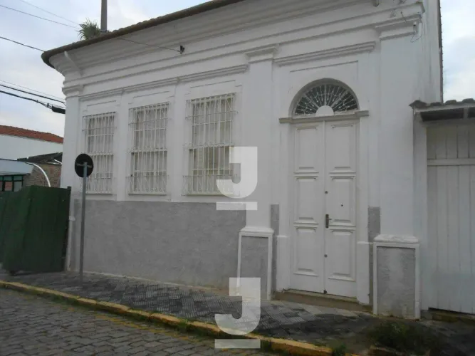 Casa à Venda - Centro, Amparo - 190m2 - 3 Quartos