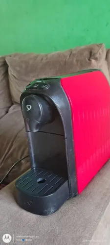 Vendo cafeteira de cápsulas 