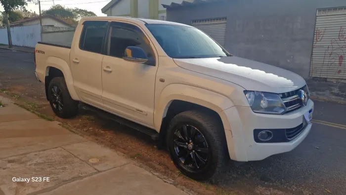 Volkswagen Amarok High.cd 2.0 16V TDI 4X4 Dies. AUT 2013