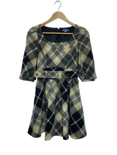Vestido Burberry xadrez com cinto