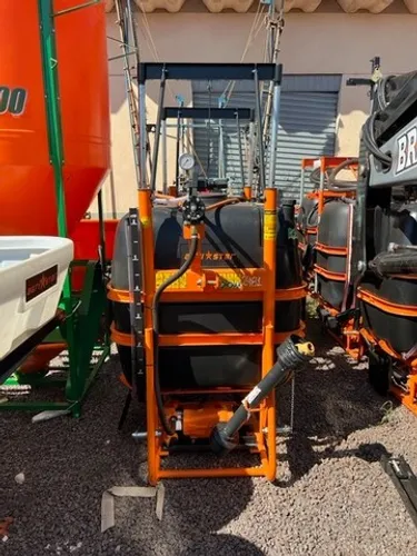 Pulverizador Pec Pecuário 600 lts Novo
