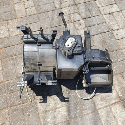 Caixa do ar condicionado chery qq 2014