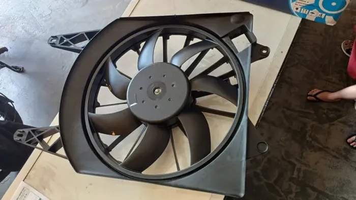 Motor ventoinha ventilador do radiador Palio atractive gran siena uno nv fiorino nova mobi