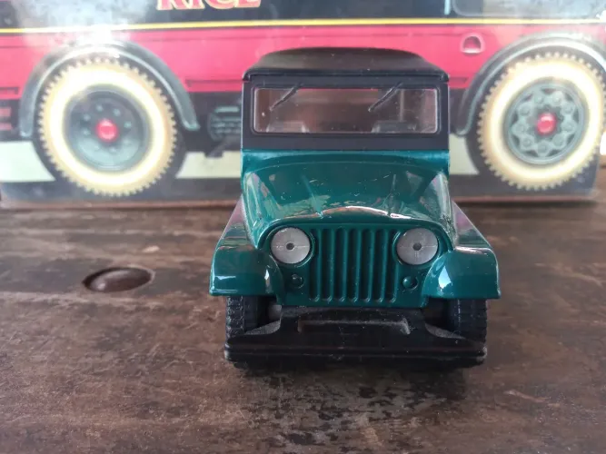 Miniatura jeep