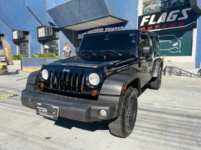 Jeep Wrangler Unlimited 2013, 4 portas