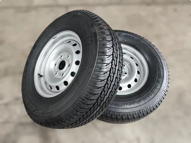 ESTEPE ORIGINAL MITSUBISHI L200 ARO 16 C/ PNEU ZERO YOKOHAMA 265/70R16