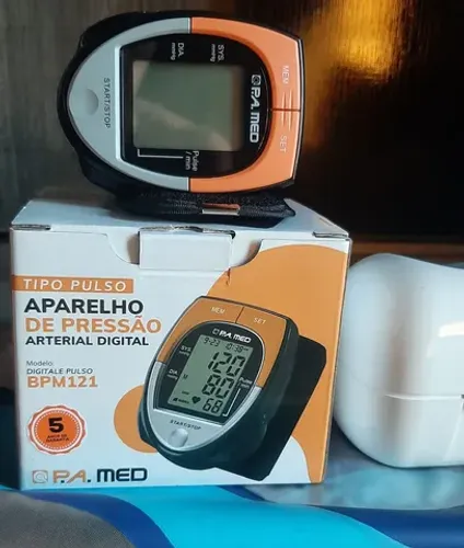 Aparelho de pressão de pulso digital 