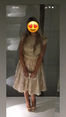 Vestido mídi estilo lady like em renda francesa perola rebordada tam 38 usado apenas 1x