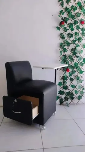 Carrinho de manicure 