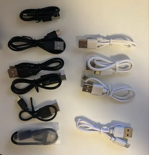 Kit de 10 cabos (USB-C/USB-A/Micro USB) - Branco e Preto