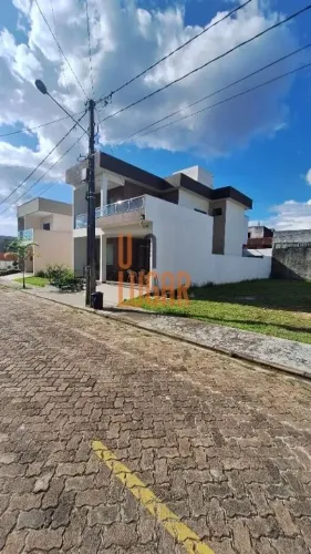 Um Lugar Imóveis aluga para a COP30: Casa de 2 pavimentos com 3 quartos, 2 suítes no condo