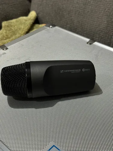 Microfone Sennheiser e 602-II R$ 350,00
