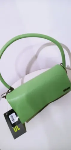 Bolsa Santa Lola ( modelo: Crossbody / Puffer) Nova.