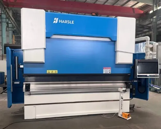 Dobradeiras CN e CNC direto do Fabricante - Entrega em todo o Brasil