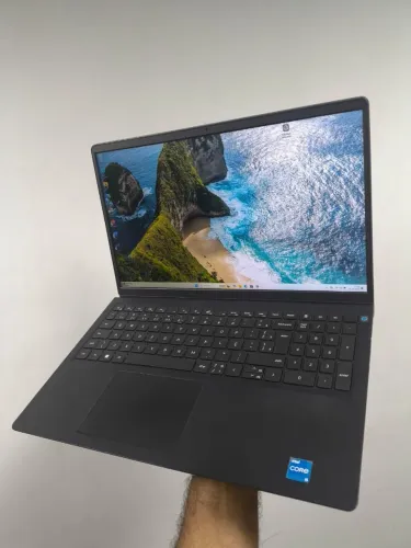 Notebook dell i5, 11 ger, Intel ,16 gb, nvme M2 de 512 gb, tela 15'6, teclado númerico.