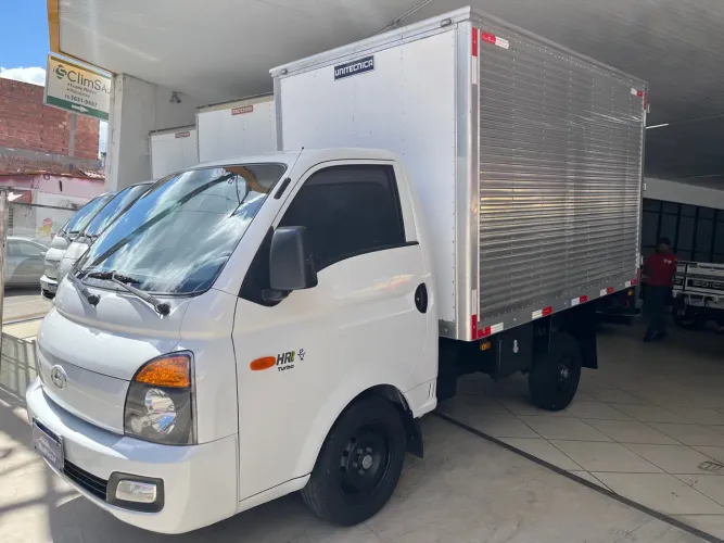 HR 2022 Ar condicionado Baú Revisado Garantia Mecânica