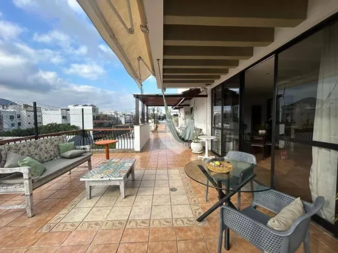 Cobertura linear com 4 quartos (2 suítes) à venda, 236 m² por R$ 1.500.000 - Recreio dos B