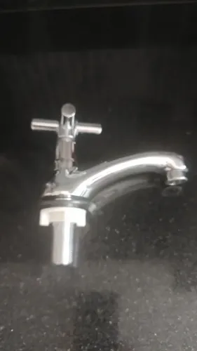 Torneira de mesa para lavatório