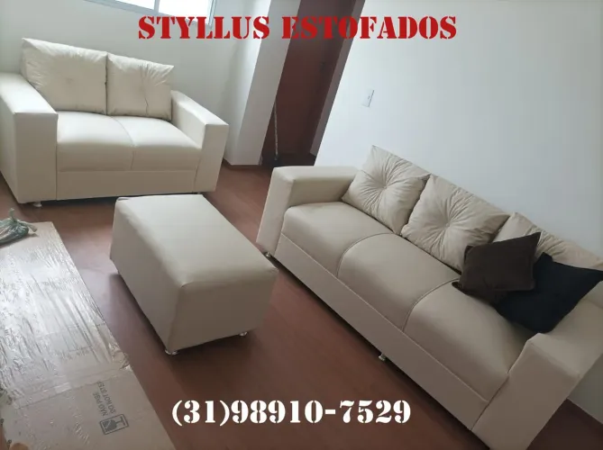 Sofá  2 e 3 lugares e Puff - Novo no courino 