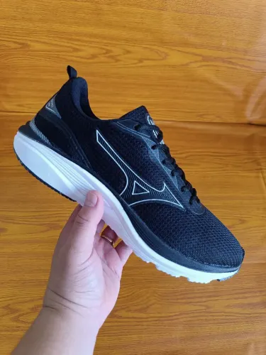 Tênis Masculino - Preto e Branco, disponível do 38 ao 43 