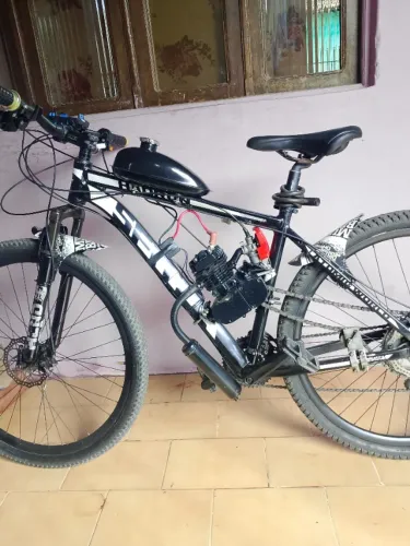 Bicicleta motorizada aro 29 Motor 80 c Leia a descrição
