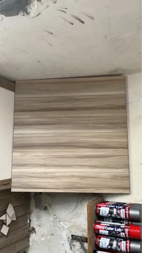 Piso Incenor 63x63 tipo A