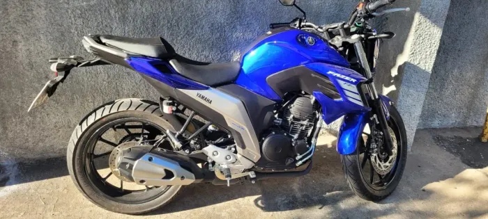 Yamaha Fazer 250 (FZ25)