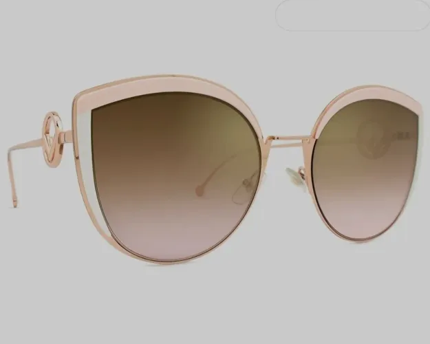 Óculos de sol da Fendi