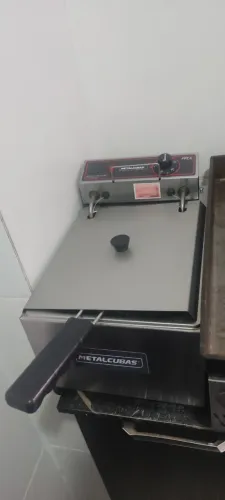 Fritadeira elétrica Metalcubas 5 Litros