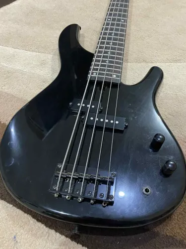 Baixo Tagima xb21 5 cordas passivo