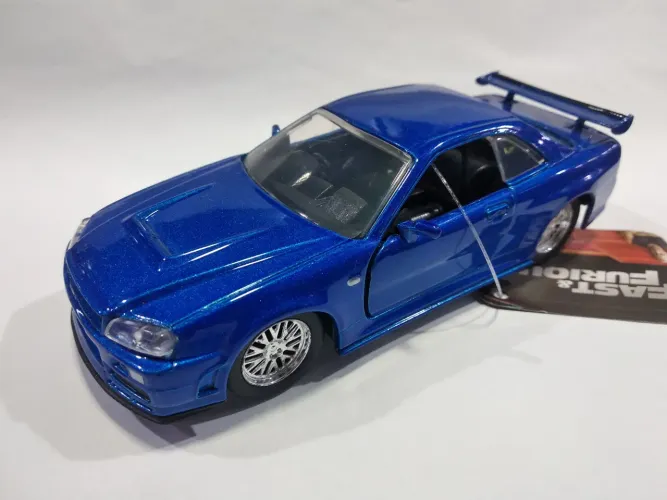 Carrinho miniatura Nissan skyline gtr r34 velozes e furiosos brian's 1:32