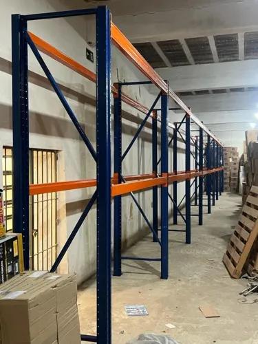 Porta paletes para organização de estoque