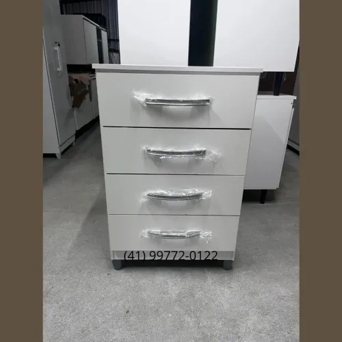 Cômoda 4 Gavetas Branca com Puxadores - Entregamos 