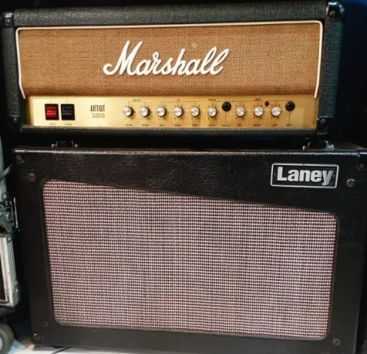 Conjunto Cabeçote Marshall Artist 3203 e Amplificador Laney Mixer Instrumentos Musicais
