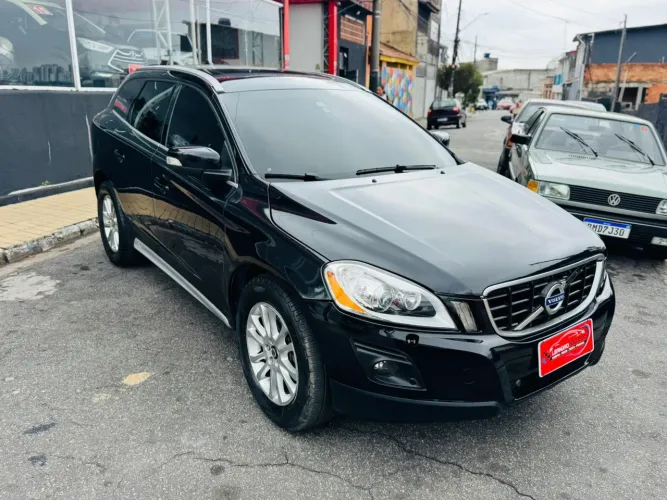 ? Volvo 2010 | Completo ?