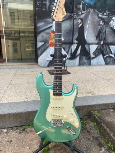 Guitarra elétrica TAGIMA - TG 500 Metallic Surf Green Dark Fingerboard Mint Green