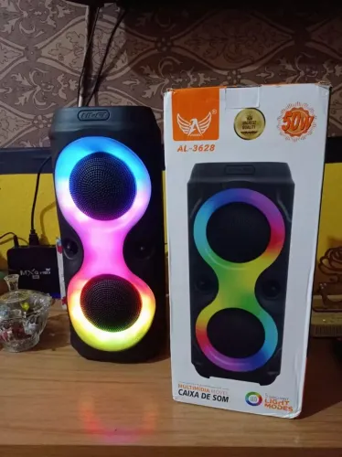 Caixa de Som Nova Multimídia 30W RGB Bluetooth - Áudio Imersivo, Design Único e Iluminação