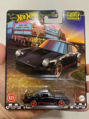 Hot wheels premium 