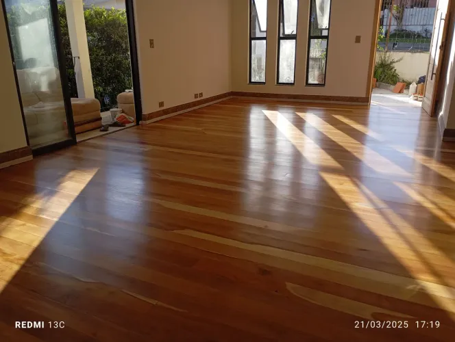 Piso de madeira maçico instalaçao/venda e lixamento