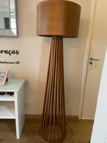 Abajur de chão 