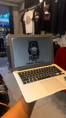 MacBook Air , 256gb