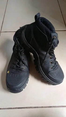 Bota Caterpillar adventure masculino número 39 semi nova