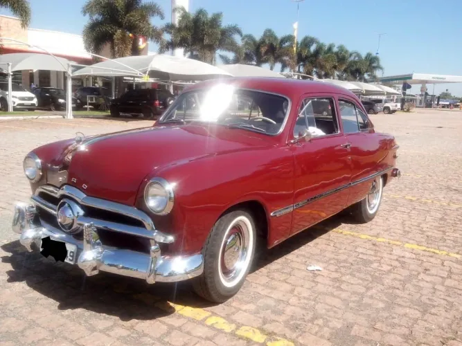 Ford Custom Classic 1950