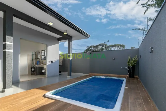 Casa à Venda no Bairro Vila Morangueira - Maringá/PR | 190,07 m² Privativos, Suíte, Piscin