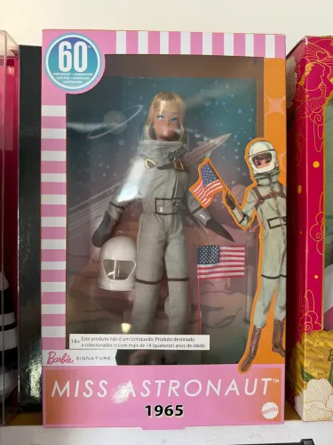 Boneca Barbie Collectpr astronauta
