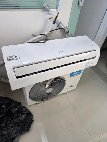 Ar condicionado Mideia 18.000 btus semi novo