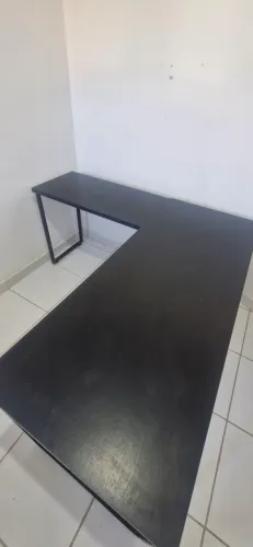 Mesa em L para escritório